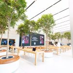 Checking-Apple-Orchard-Road-first-apple-store-in-Singapore-07.jpg