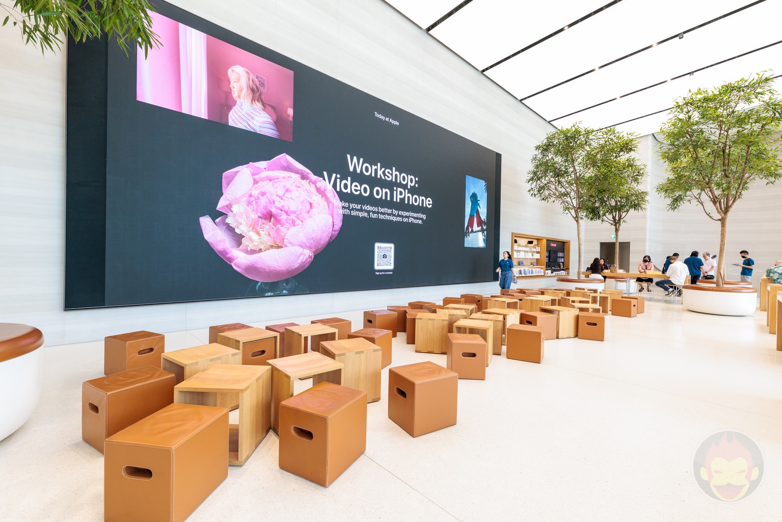 Checking-Apple-Orchard-Road-first-apple-store-in-Singapore-10.jpg Checking Apple Orchard Road first apple store in Singapore 10