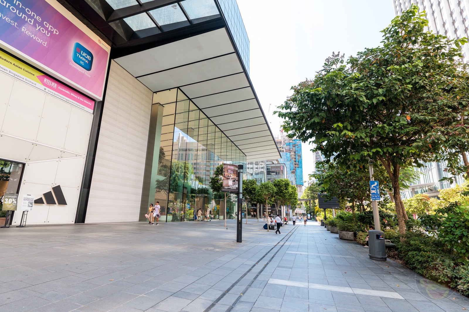 Checking-Apple-Orchard-Road-first-apple-store-in-Singapore-20.jpg Checking Apple Orchard Road first apple store in Singapore 20