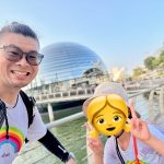 Daddy-and-my-daughter-at-apple-marina-bay-sands-01.jpg