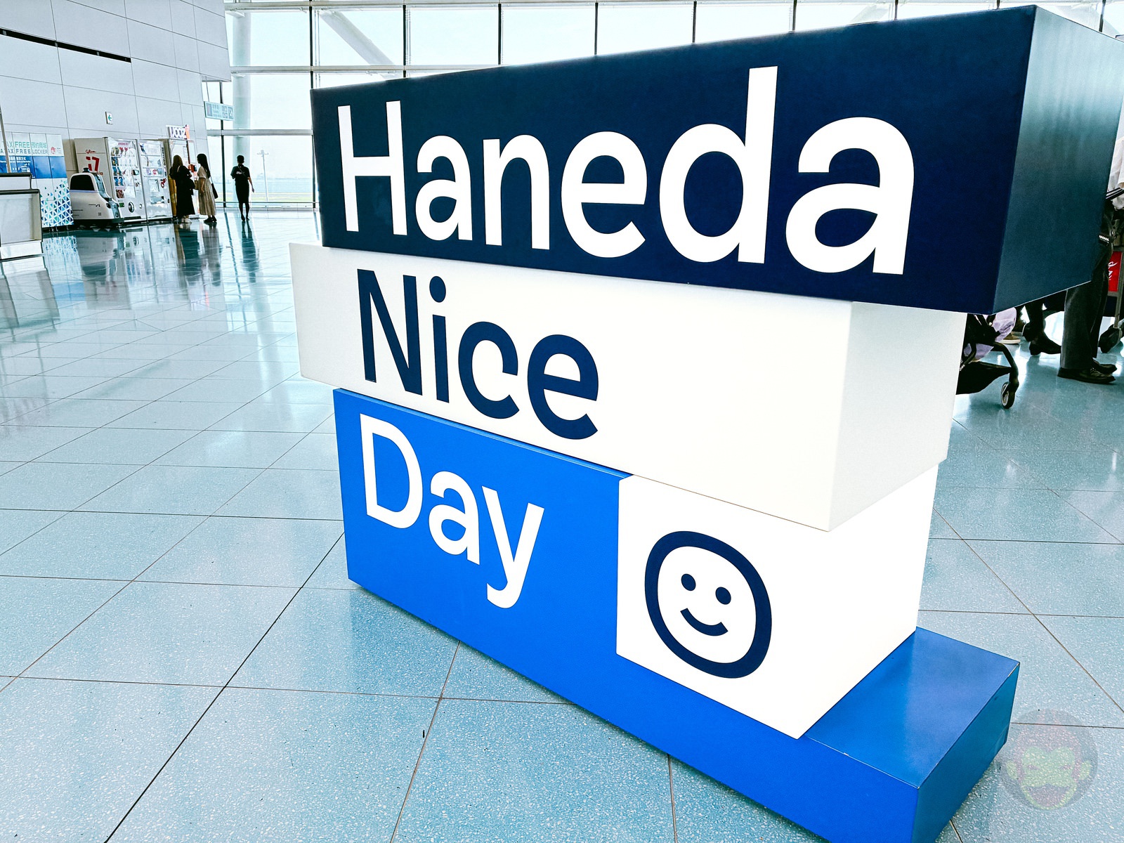 My Older Daughters photos at singapore with iphone16e 06