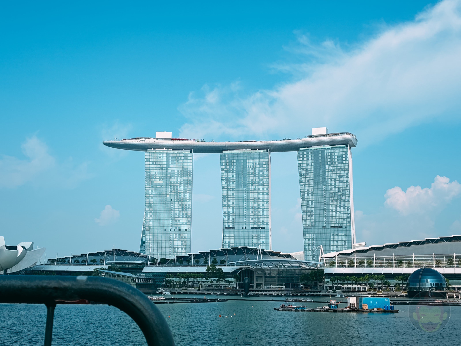 My Older Daughters photos at singapore with iphone16e 69