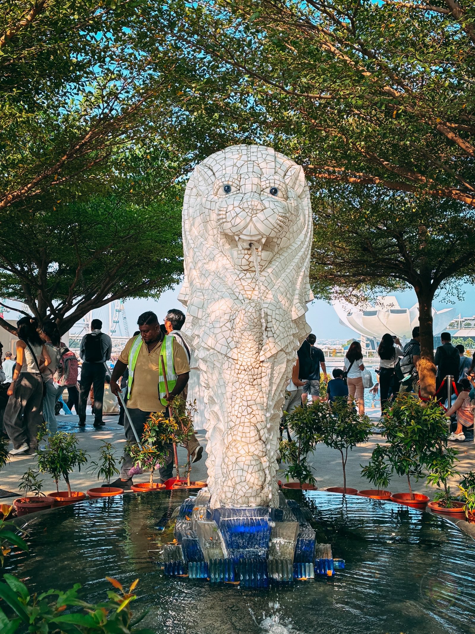 My Older Daughters photos at singapore with iphone16e 72