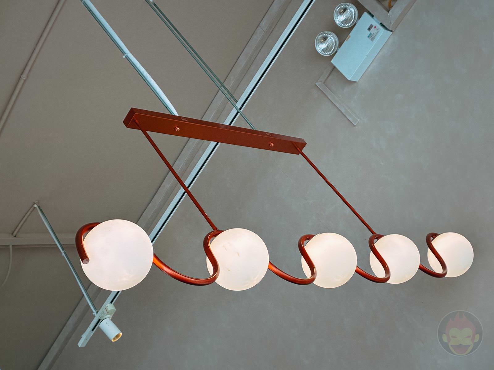 My Younger Daughters photos at singapore with iphone16e 45