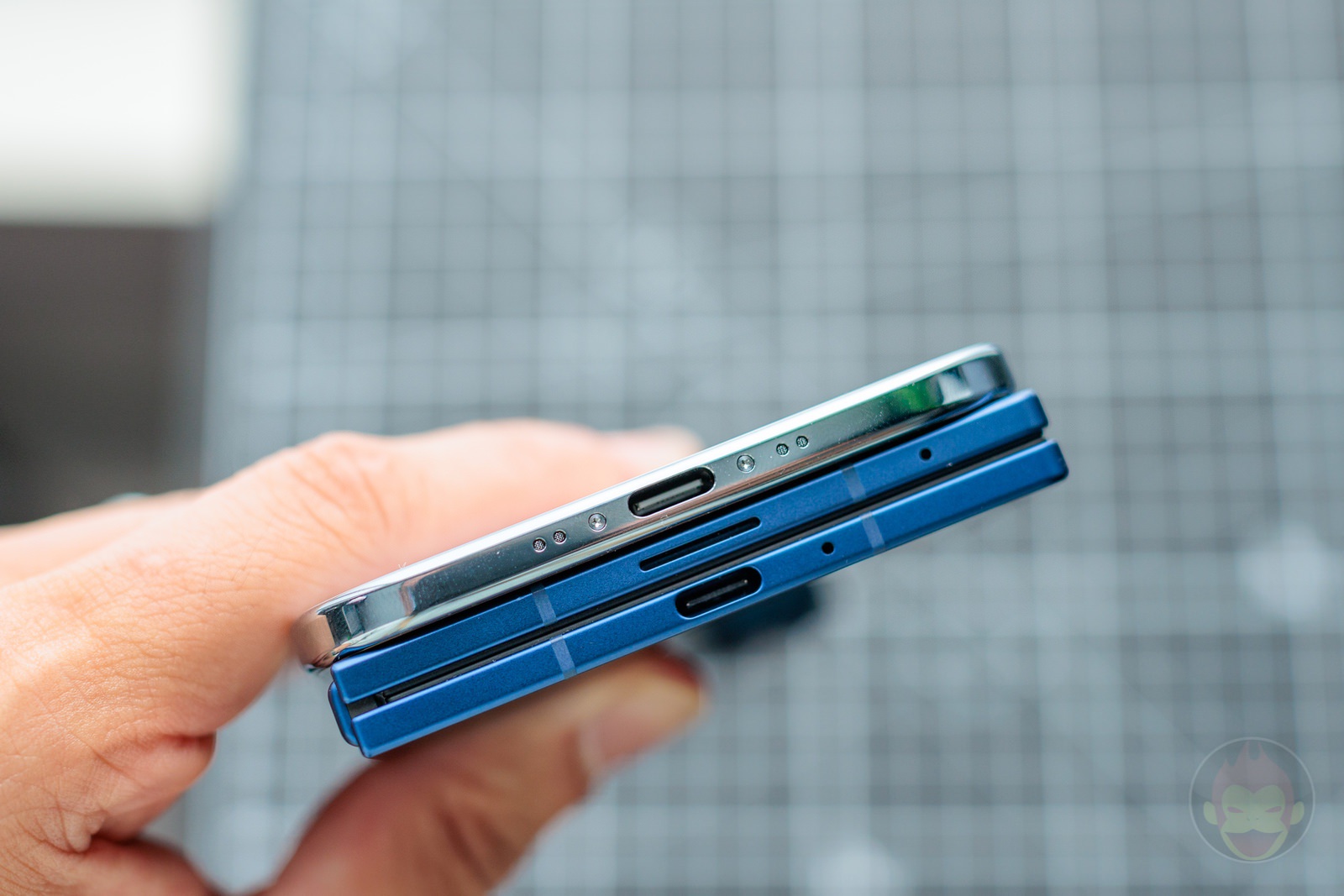 Thinnes of iPhoneAir and Activation of eSIM 04