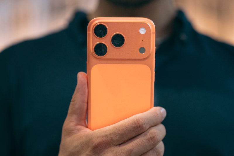 iphone17-pro-review-top