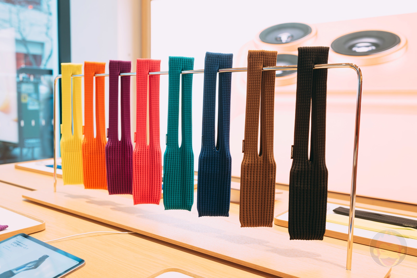 Photos of iPhone Pocket at Apple Ginza 05