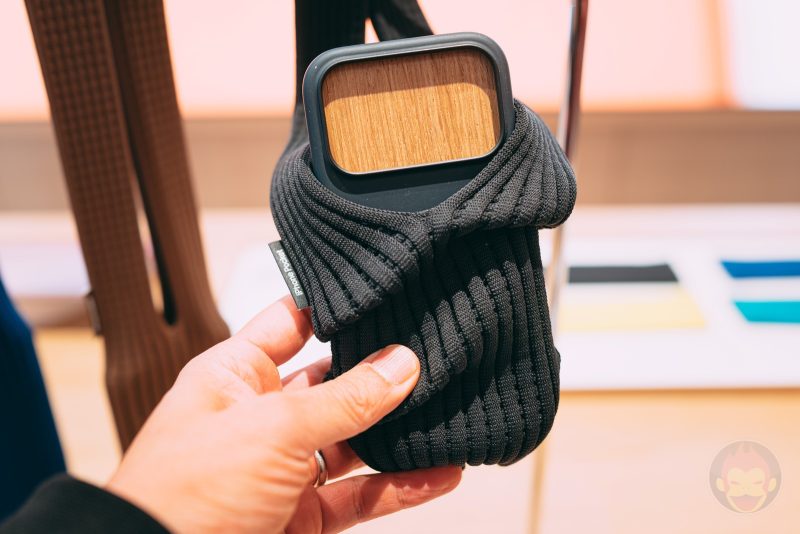 Photos-of-iPhone-Pocket-at-Apple-Ginza-07.jpg