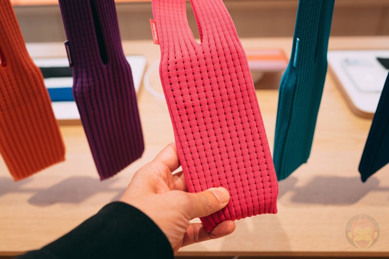 Photos-of-iPhone-Pocket-at-Apple-Ginza-08.jpg