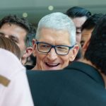 Tim-Cook-at-Awe-Dropping-event-01.jpg