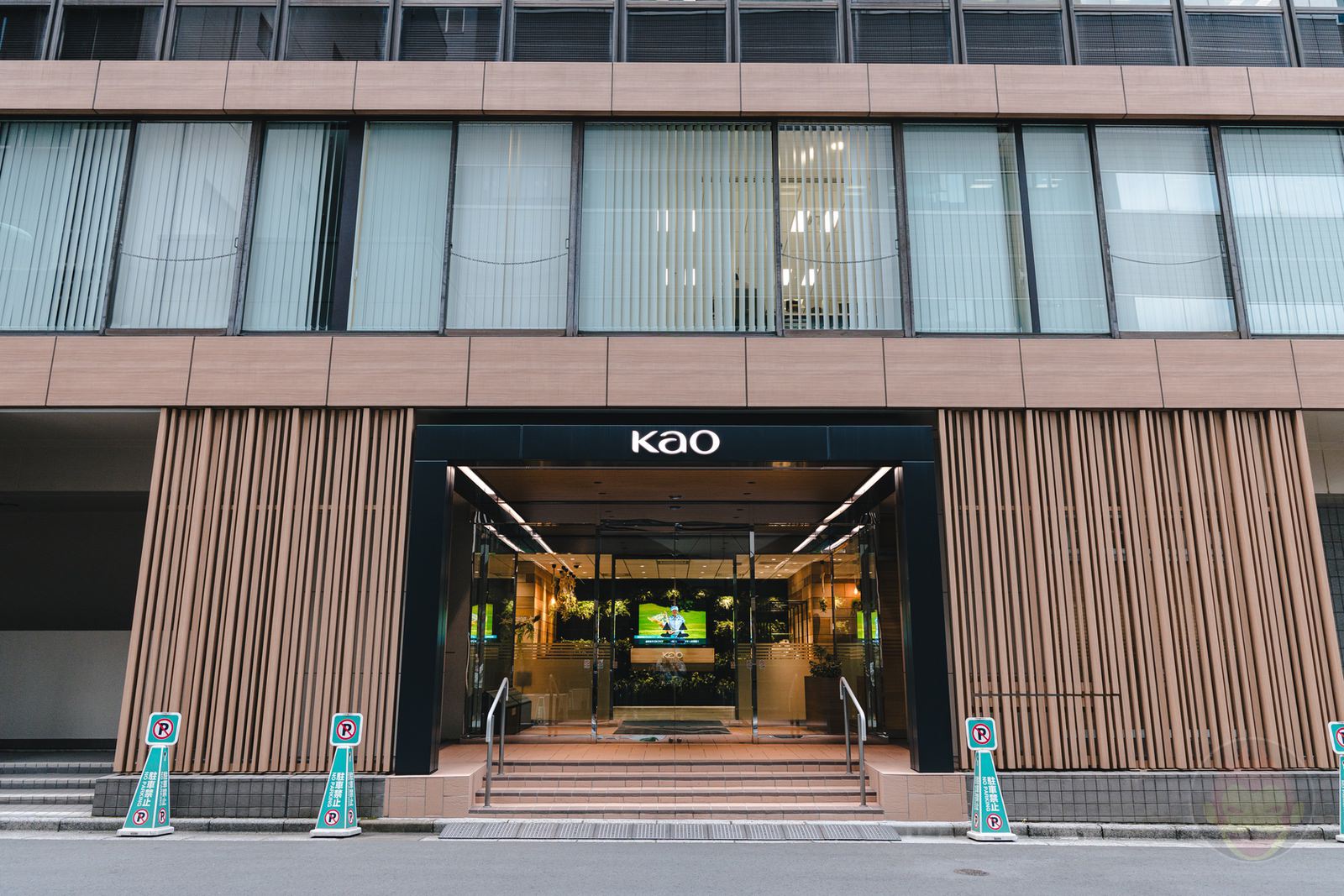 Kao-Studio-inhouse-supported-by-Blackmagic-products-53.jpg Kao Studio inhouse supported by Blackmagic products 53