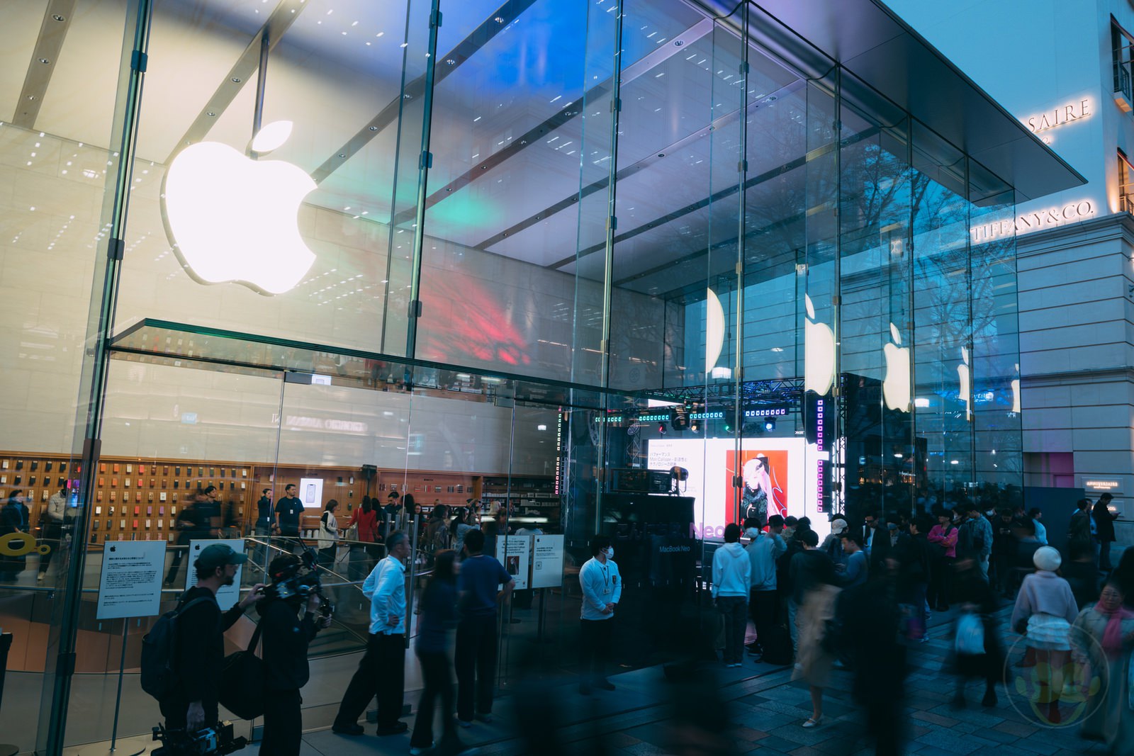 Apple-Omotesando-Mori-Calliope-Performance-Apple50-04.jpg Apple Omotesando Mori Calliope Performance Apple50 04