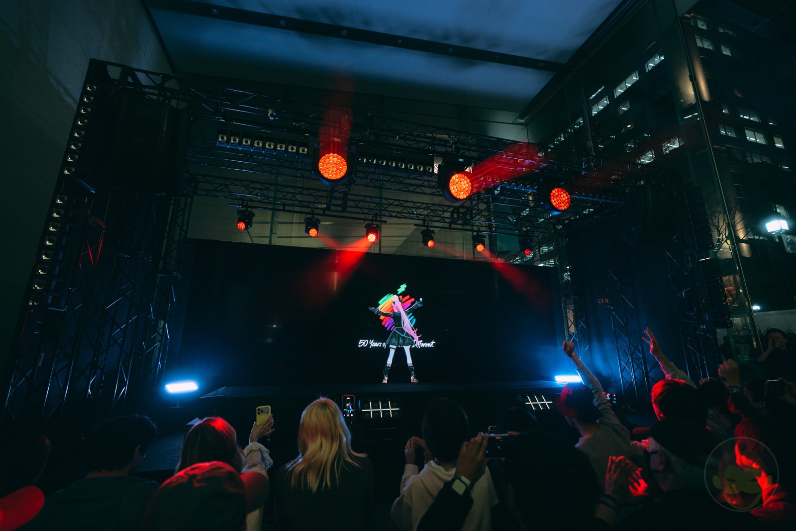 Apple-Omotesando-Mori-Calliope-Performance-Apple50-40.jpg Apple Omotesando Mori Calliope Performance Apple50 40