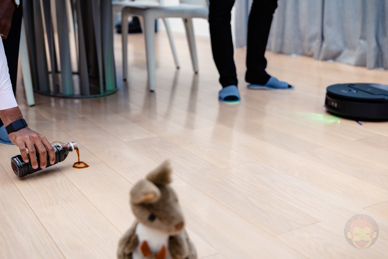 Dyson Spot Scrub AI robot Vaccuum Cleaner 13