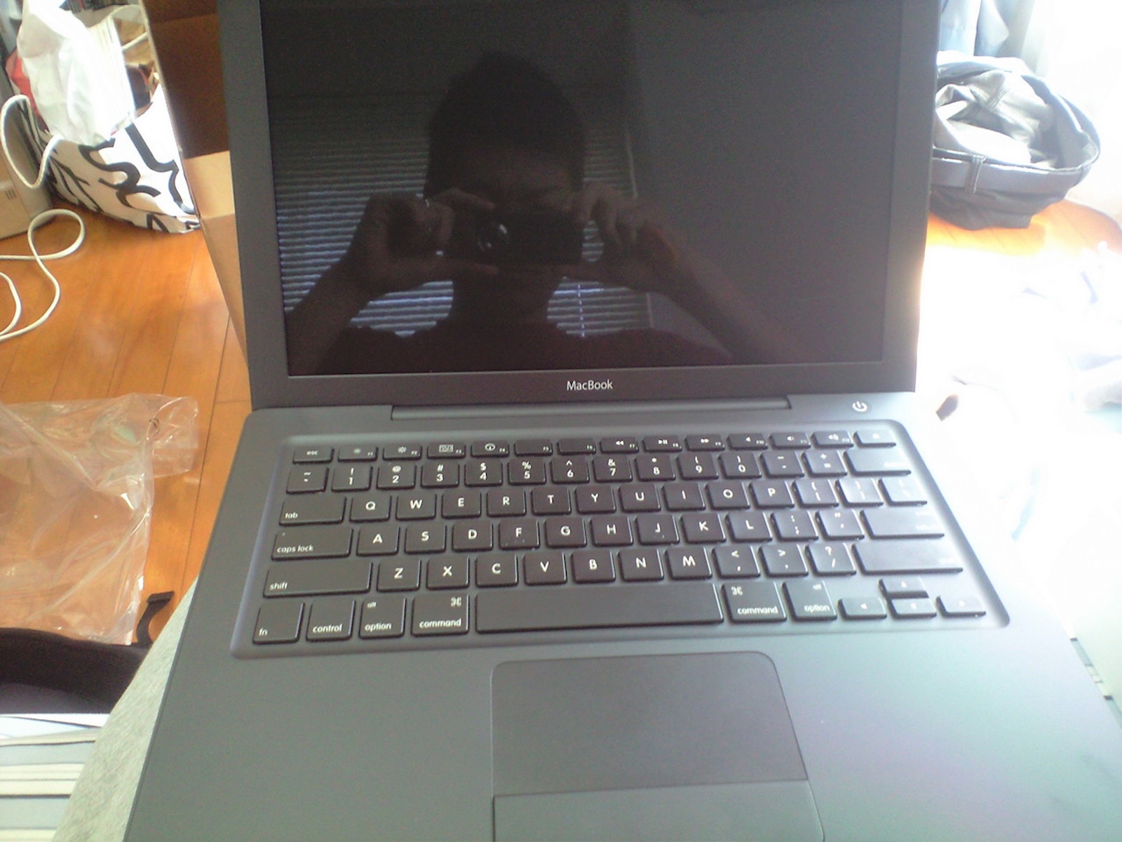 MacBook Kuro Early2008 1