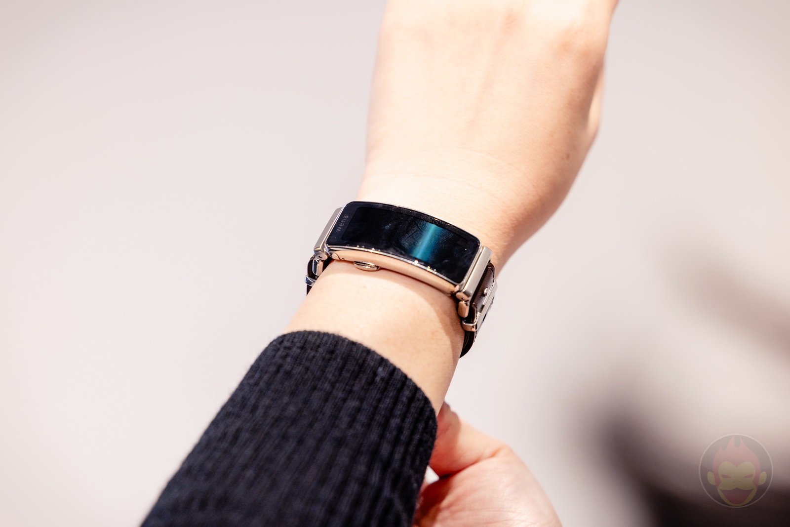 Wena X Crowdfunding soon Hands On 16