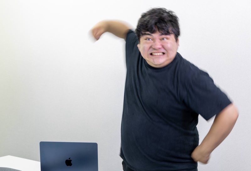 YouTubeクリエイター3組がAppleを提訴。著作権動画を無断でAIトレーニングに利用した疑い